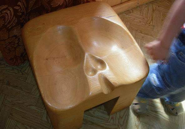 Scottish_bar_stool.jpg