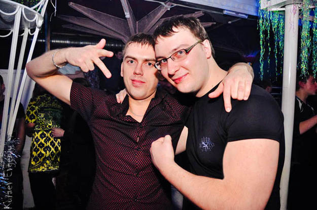 Z-club4.jpg