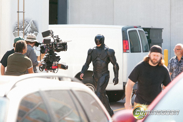 robocopsetsmall1.jpg