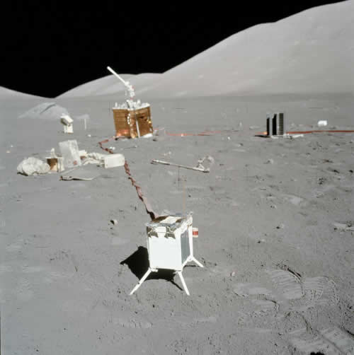 AS17-134-20500-P.jpg